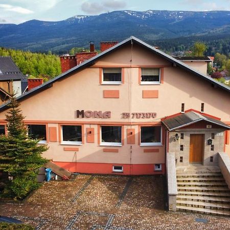 Willa Mona Bed and Breakfast Szklarska Poręba Exteriör bild