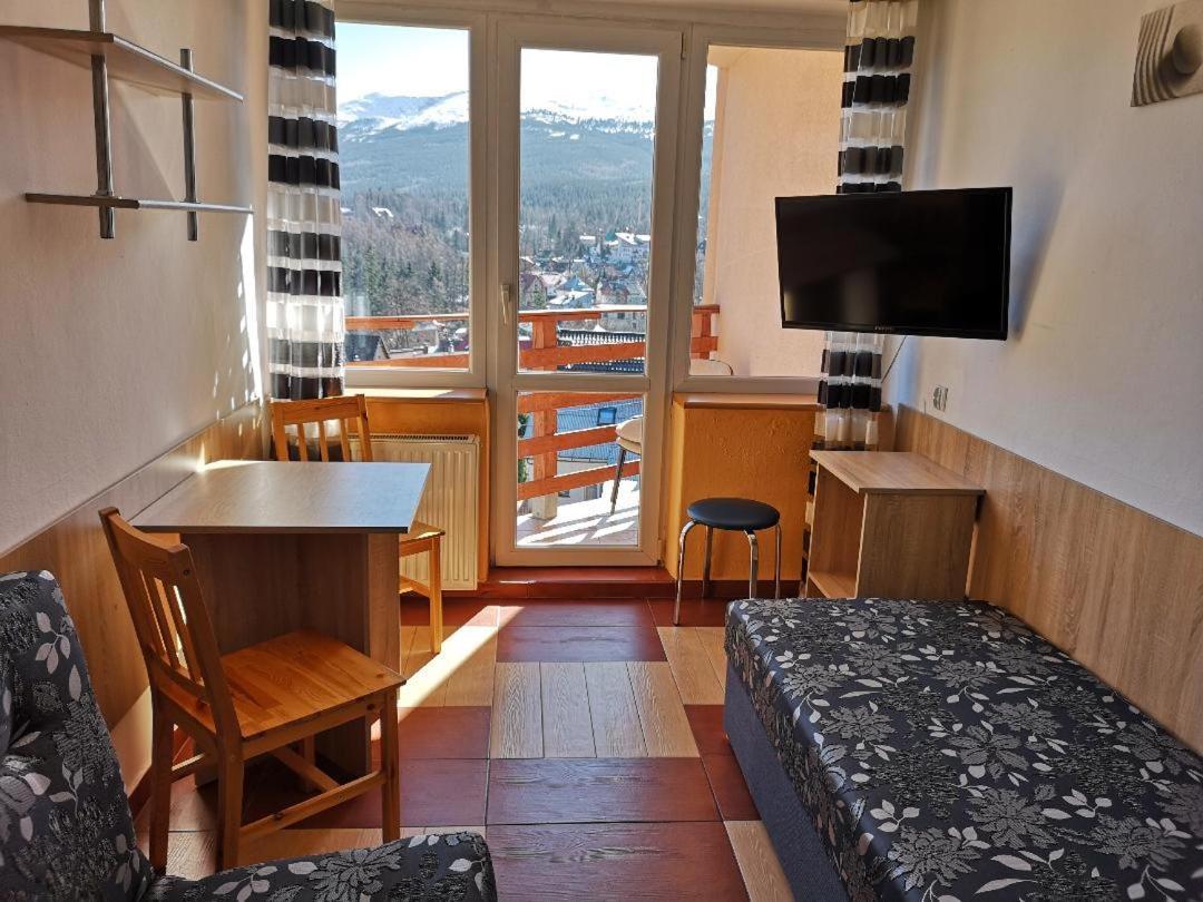 Willa Mona Bed and Breakfast Szklarska Poręba Exteriör bild