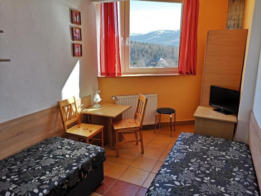 Willa Mona Bed and Breakfast Szklarska Poręba Exteriör bild